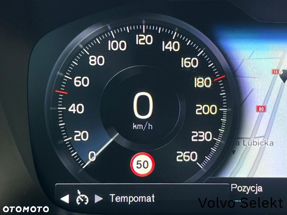 Volvo XC 40 - 30