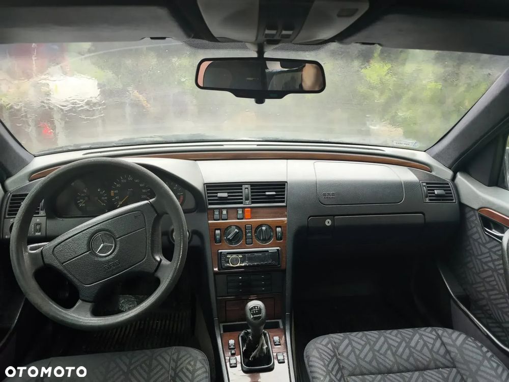 Mercedes-Benz Klasa C 220 D Elegance - 7