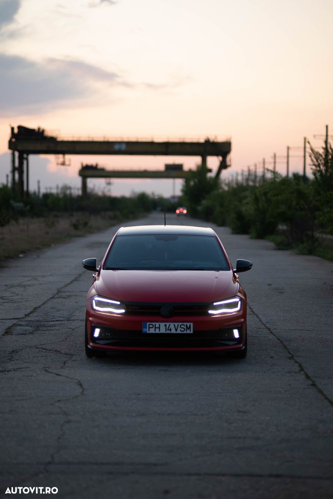 Volkswagen Polo 2.0 TSI DSG GTI - 1