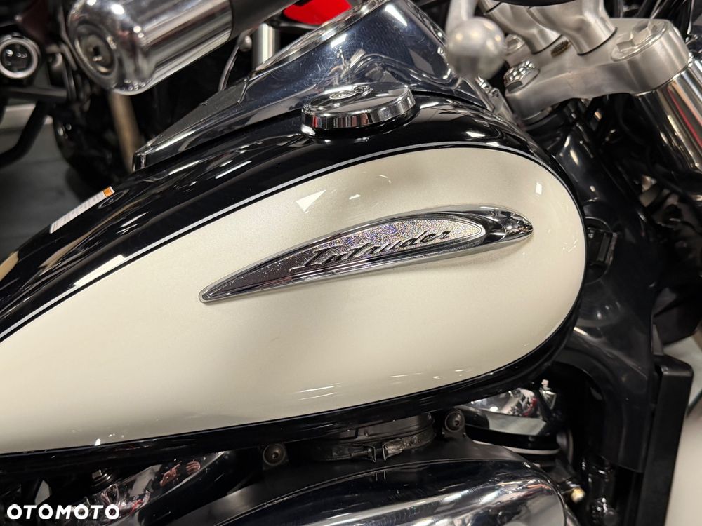 Suzuki VL 800 Volusia - 14