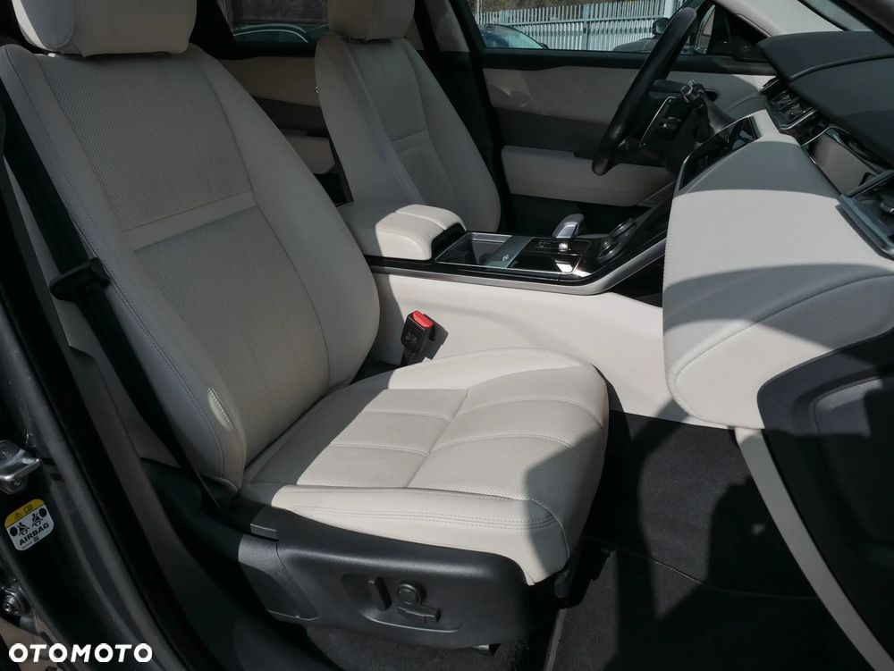 Land Rover Range Rover Velar P250 Dynamic SE - 17