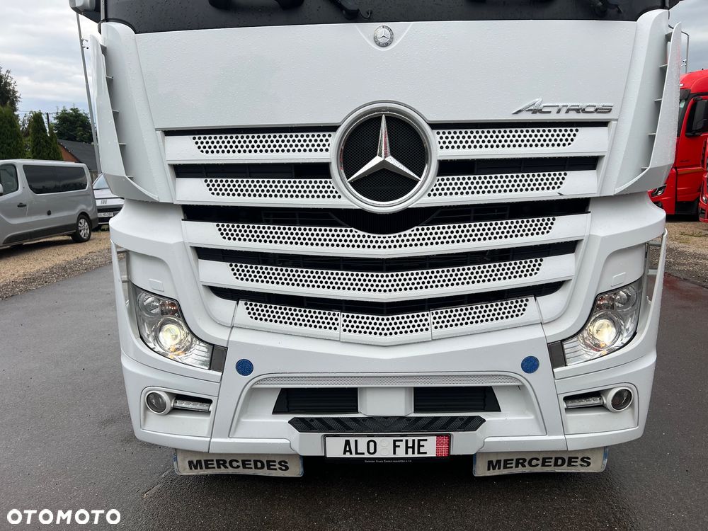 Mercedes-Benz 2546 GIGGASPACE ,firanka 7,80m - 13