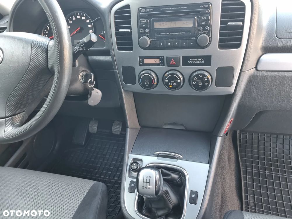 Suzuki Grand Vitara - 16