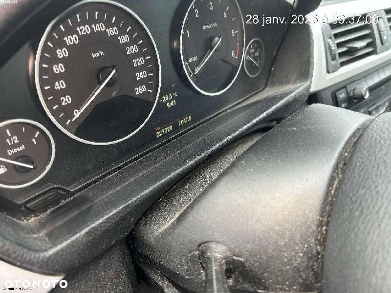 BMW Seria 3 318d - 17