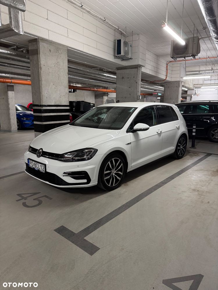 Volkswagen Golf - 8