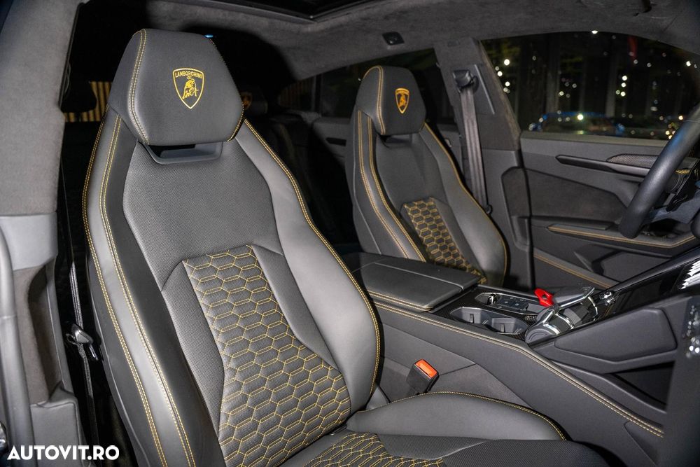 Lamborghini URUS - 28