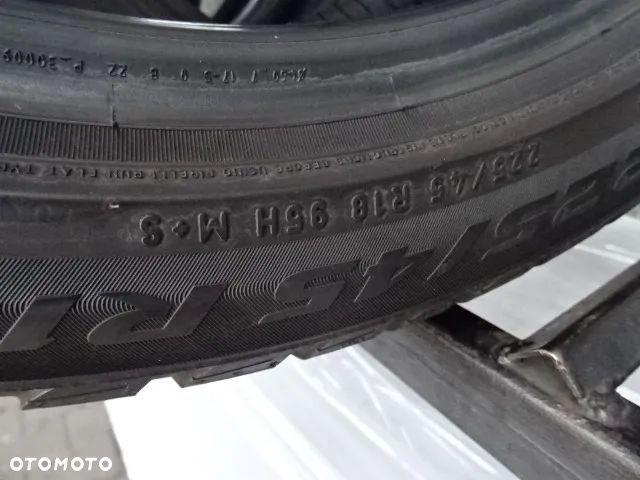 225/45/R18 95H RSC Pirelli Winter Sotto Zero 3 - 13
