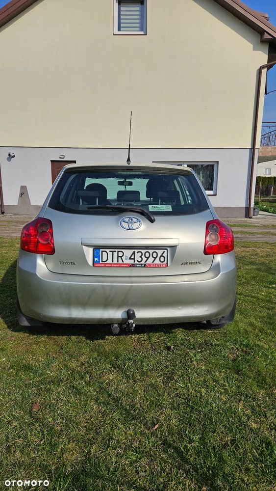 Toyota Auris 1.4 D-4D Luna - 10