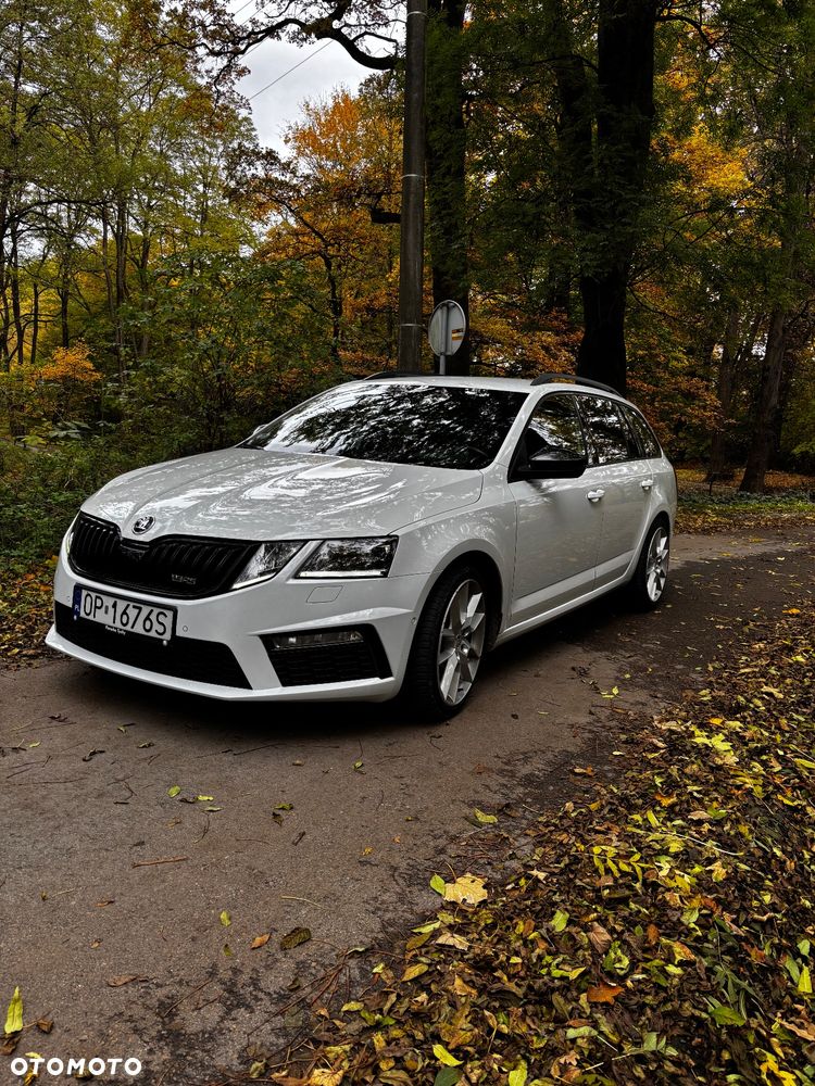 Skoda Octavia 2.0 TDI DSG RS - 2