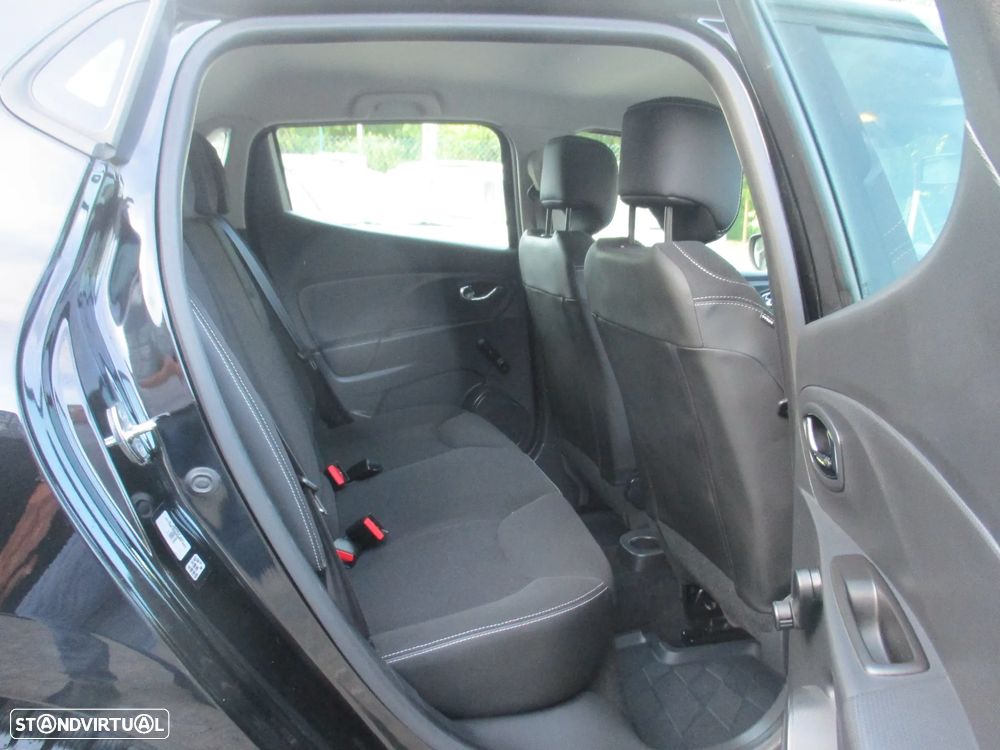 Renault Clio - 18