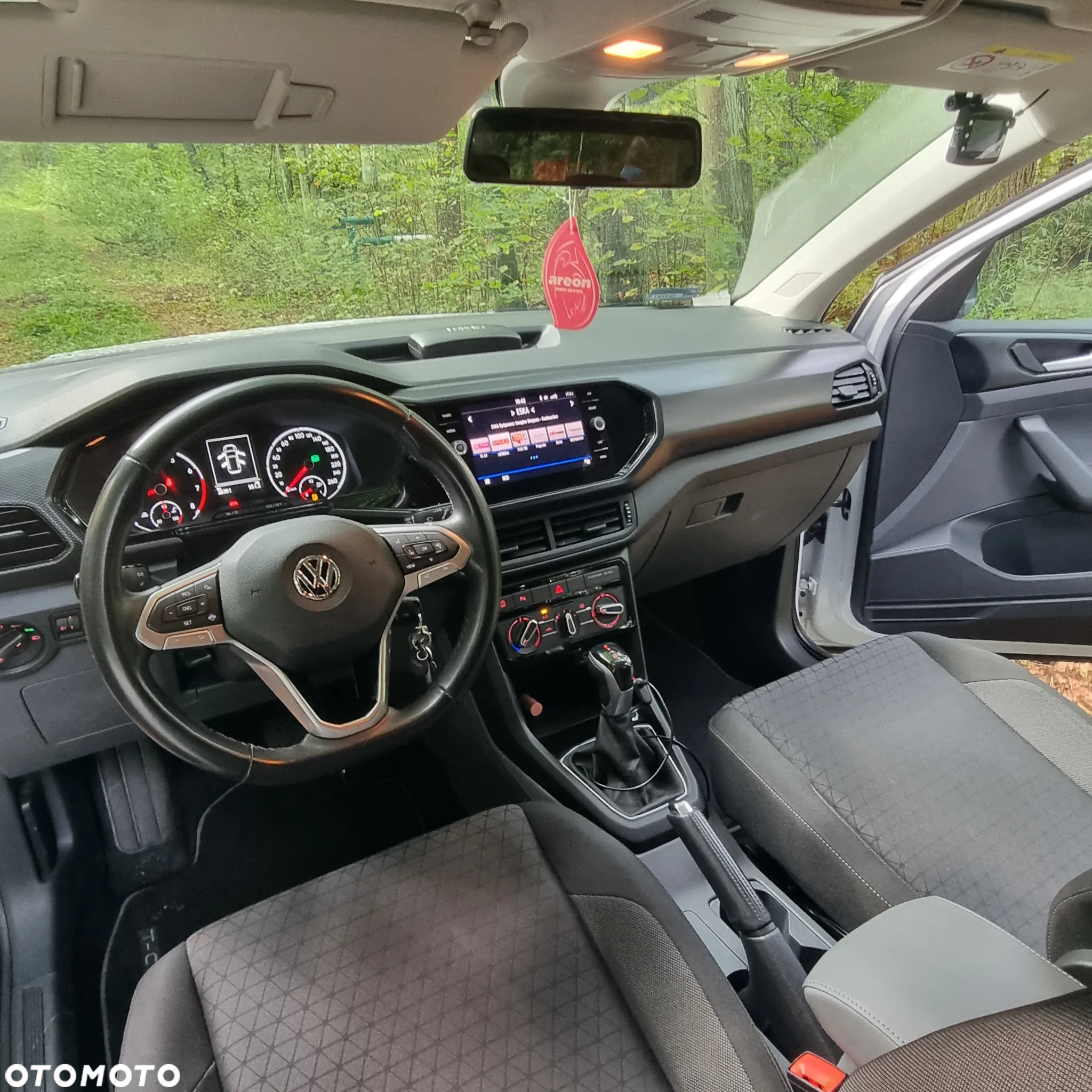 Volkswagen T-Cross 1.0 TSI Life DSG - 8