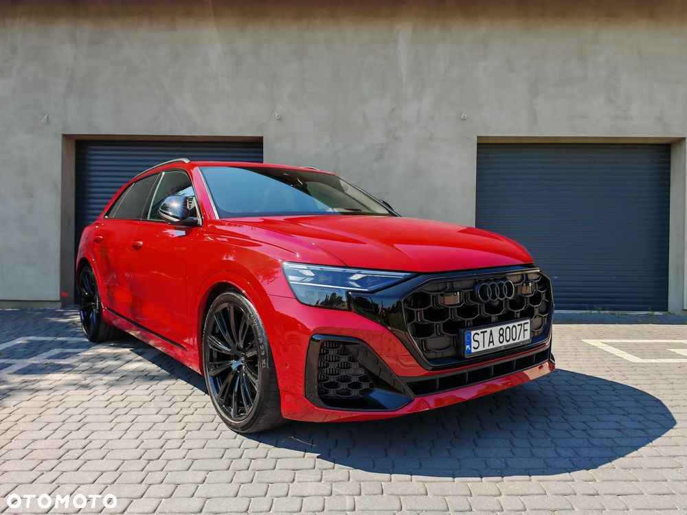 Audi SQ8 - 8