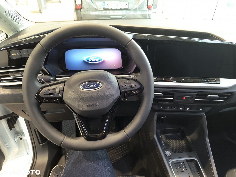 Ford Transit Connect - 7
