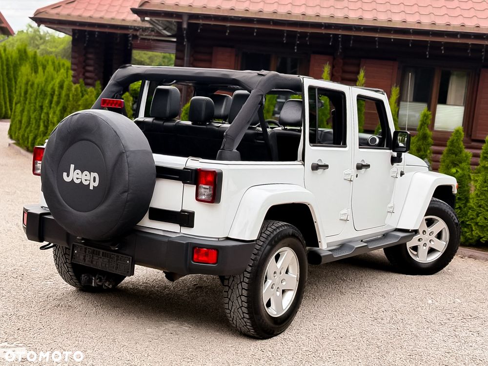 Jeep Wrangler Unlimited 3.6 Automatik Sahara - 39