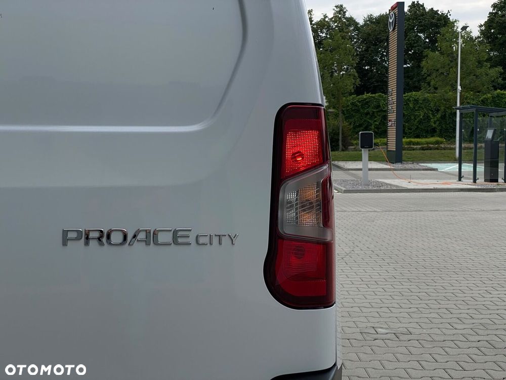 Toyota PROACE CITY - 32