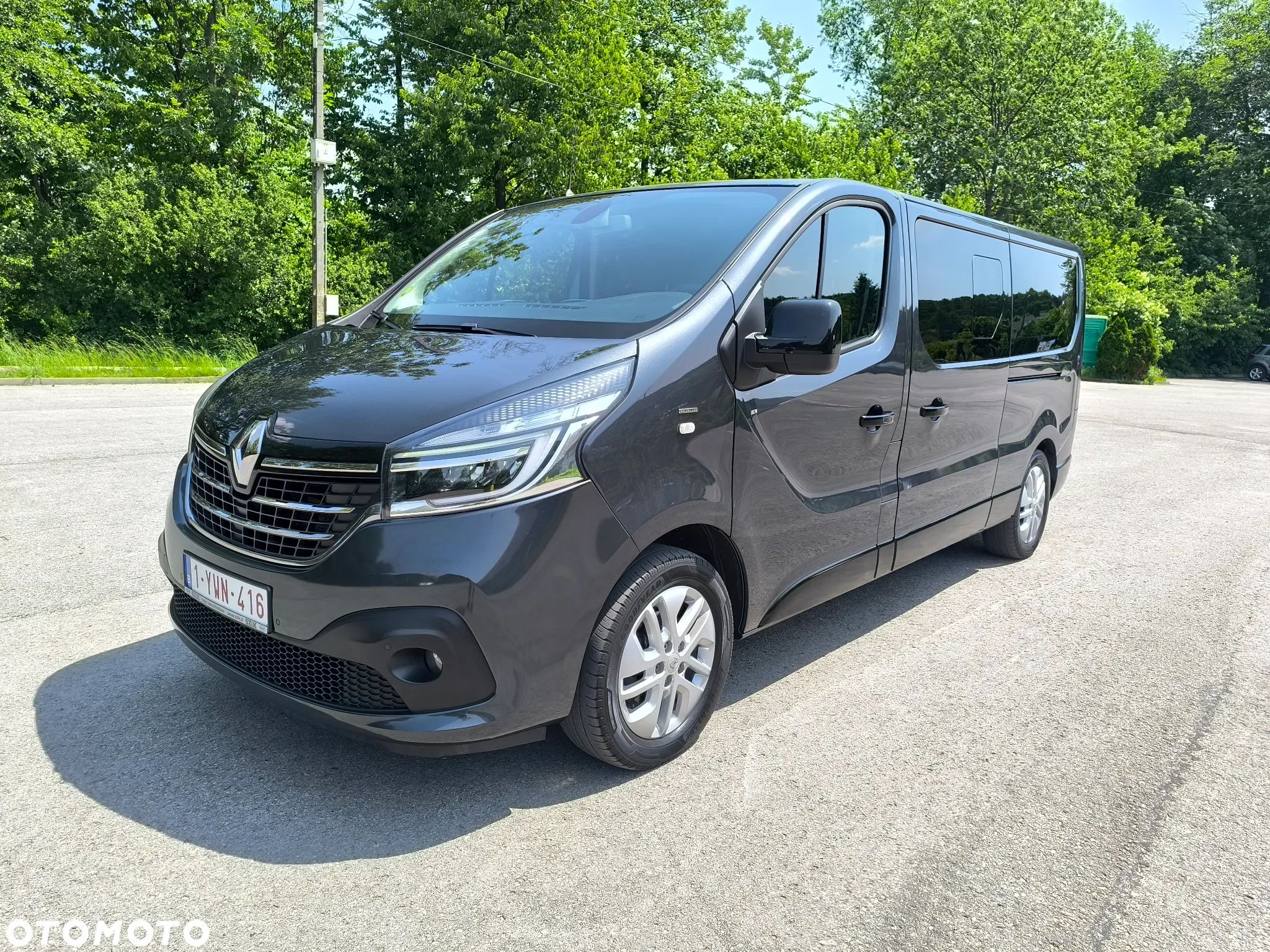 Renault Trafic Grand SpaceClass 2.0 dCi - 1