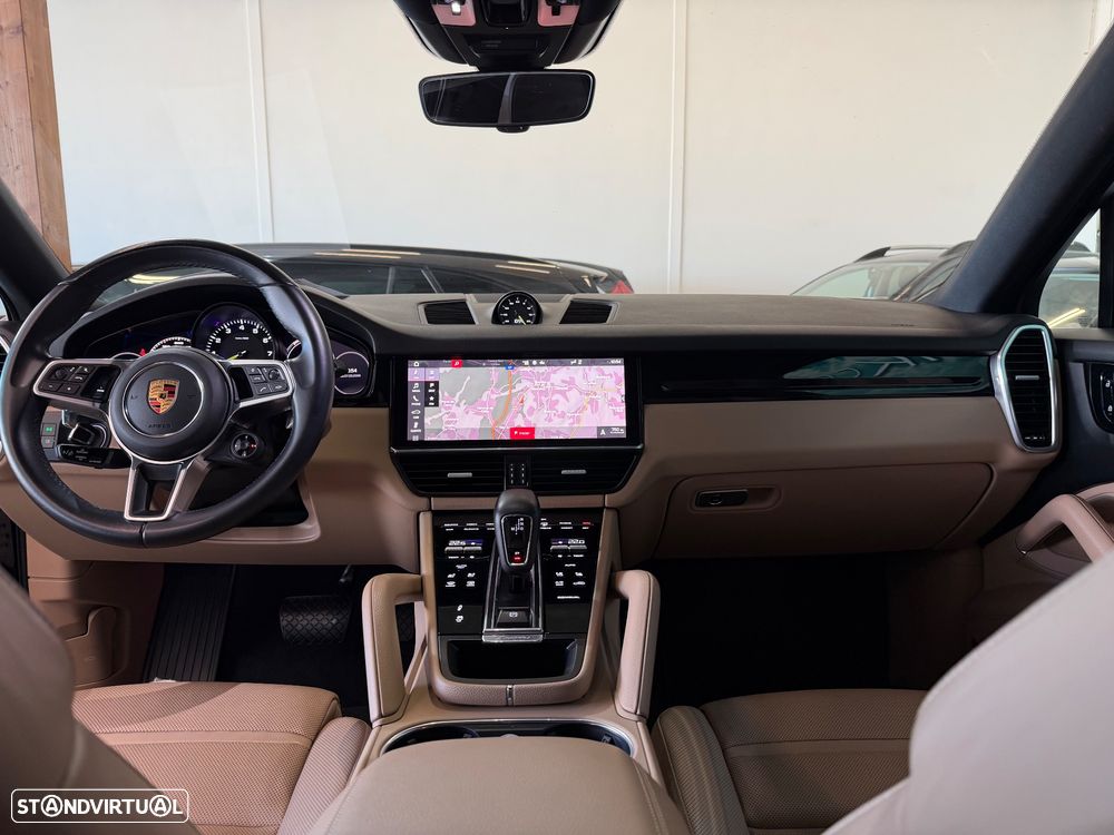 Porsche Cayenne Coupé E-Hybrid - 17