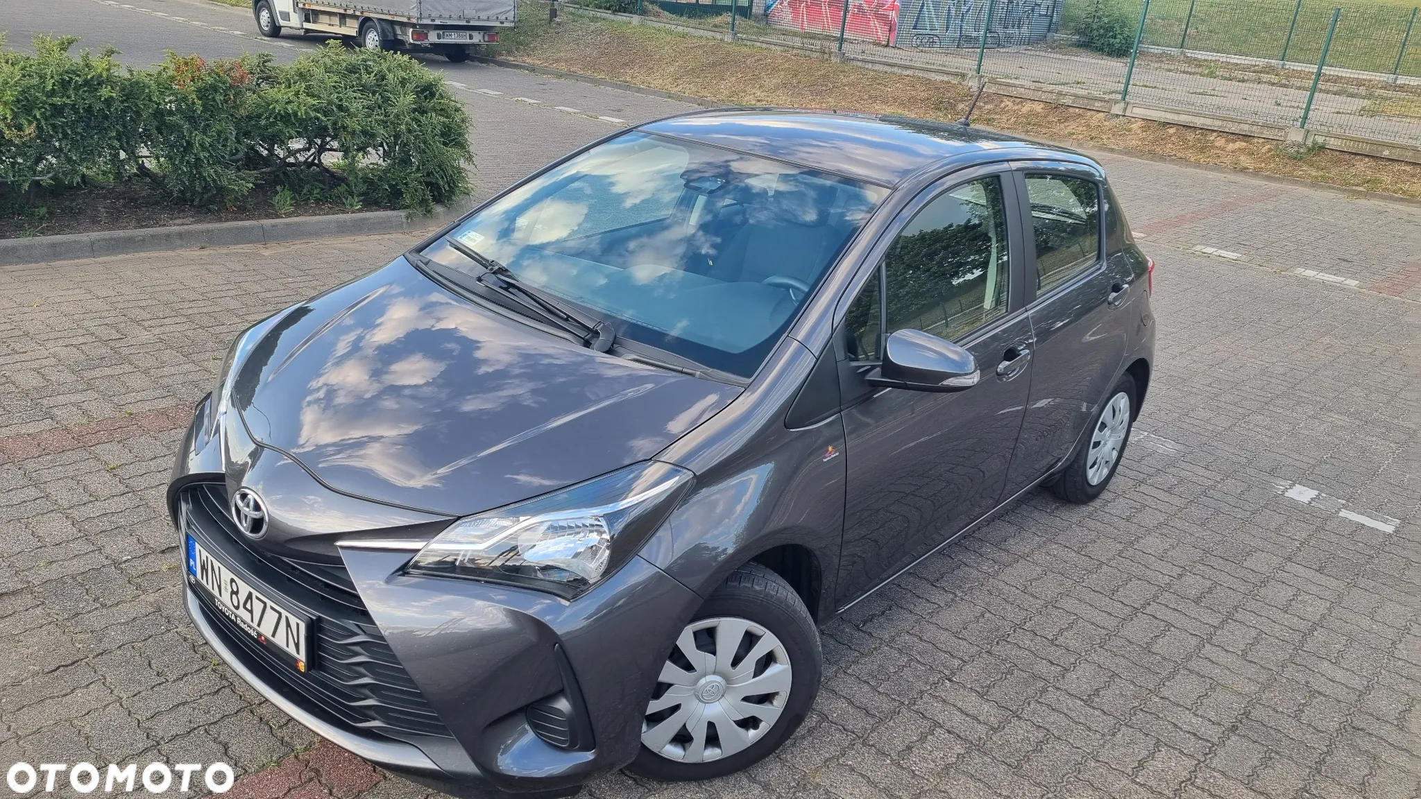 Toyota Yaris 1.0 Active - 5