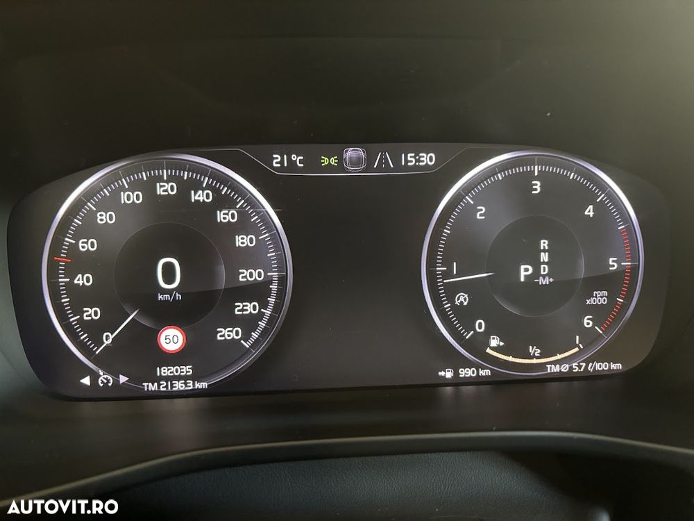 Volvo XC 40 D3 Momentum - 10