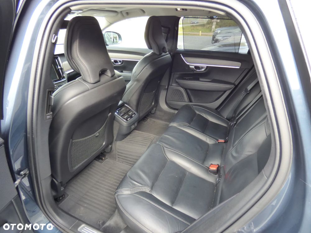 Volvo V90 2021