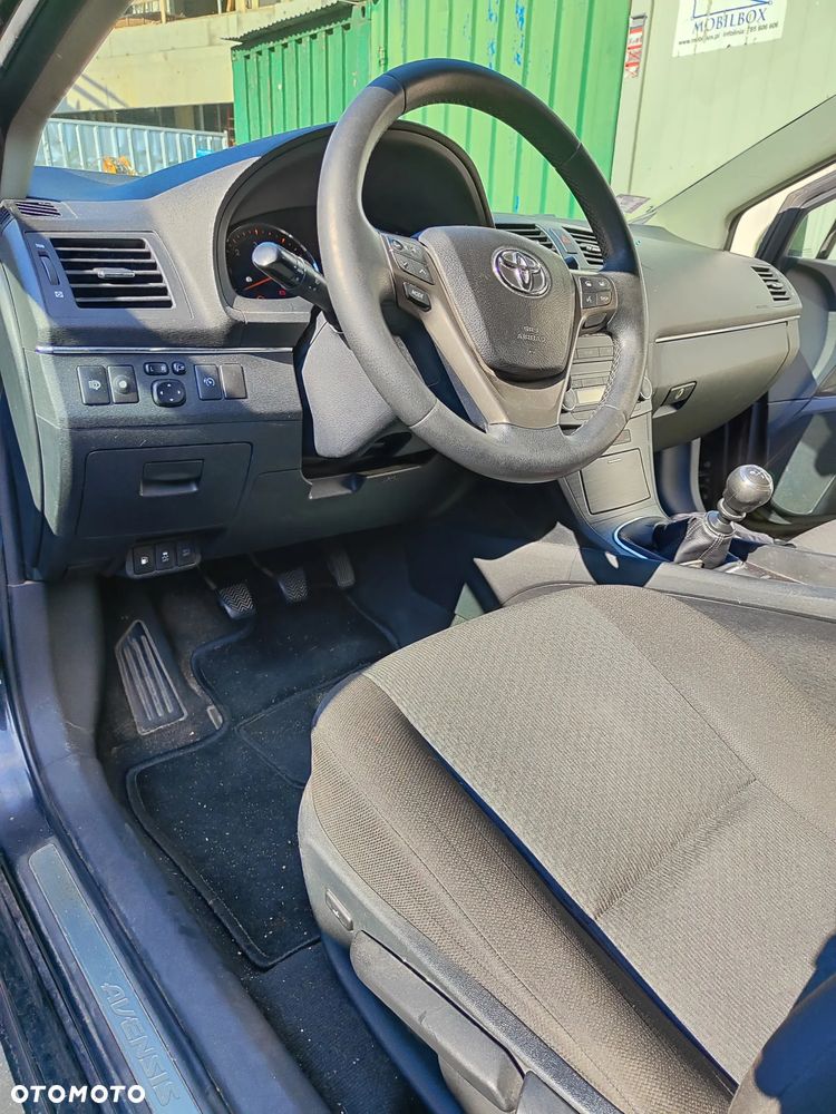 Toyota Avensis 2.0 D-4D Sol - 12