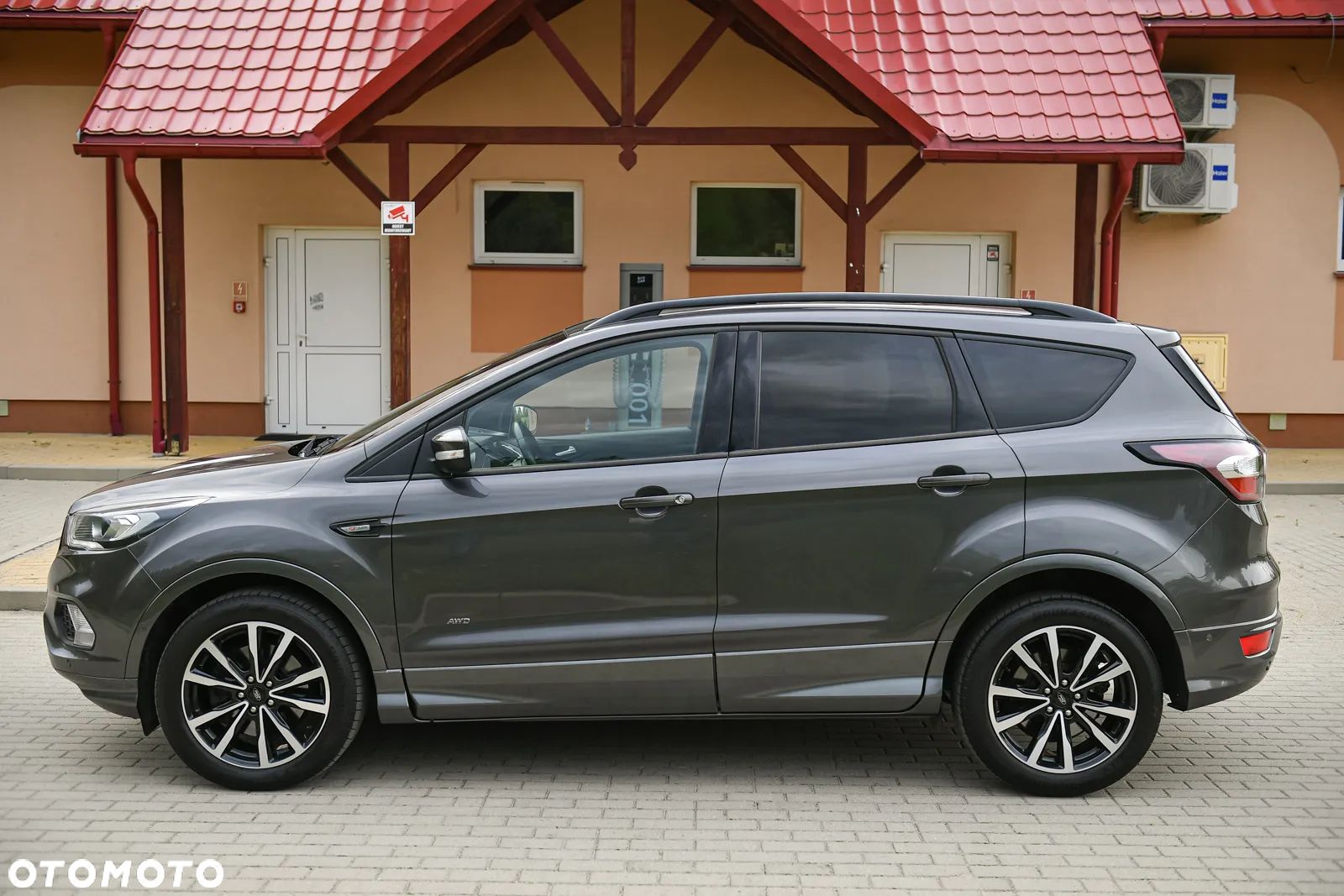 Ford Kuga - 3