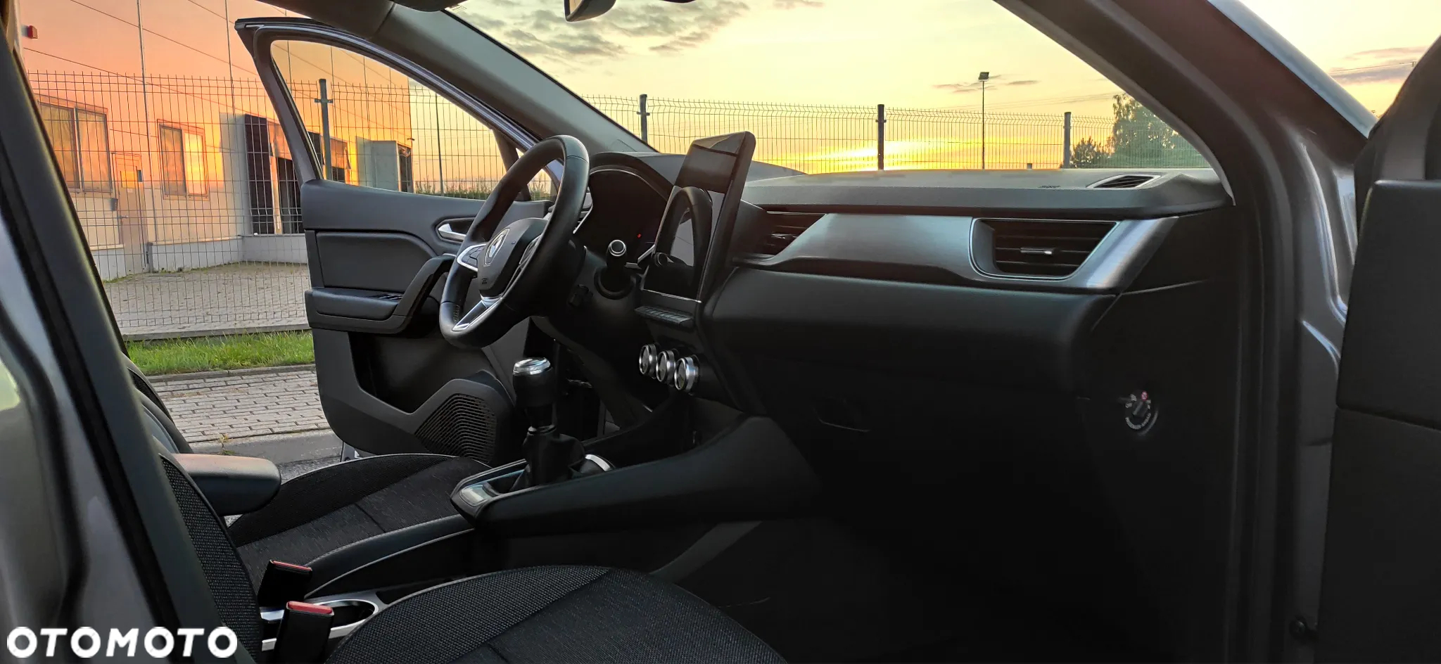 Renault Captur 1.0 TCe Intens - 26