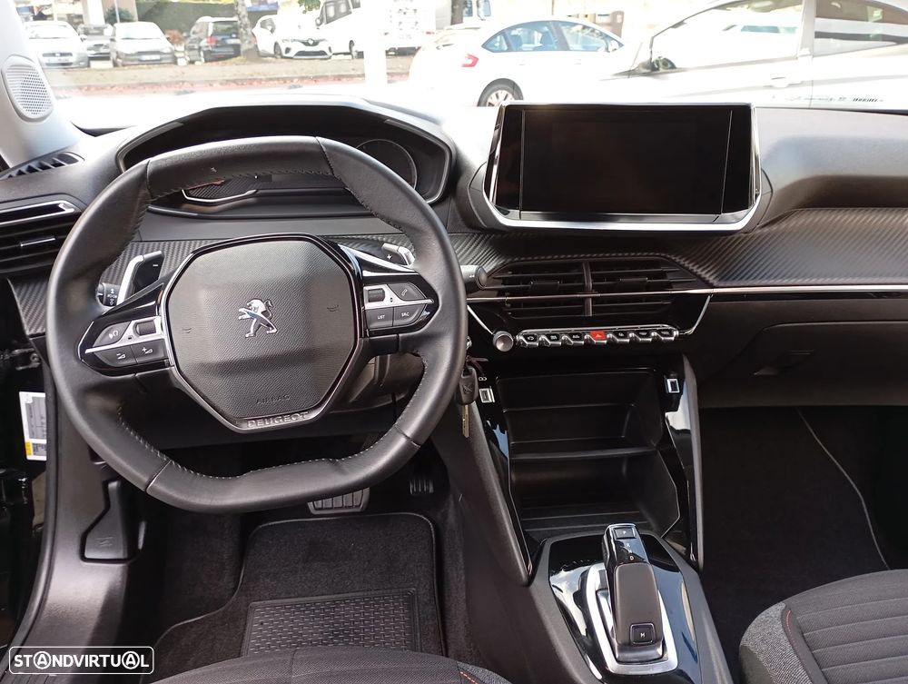 Peugeot 2008 1.2 PureTech Active Pack EAT8 - 10