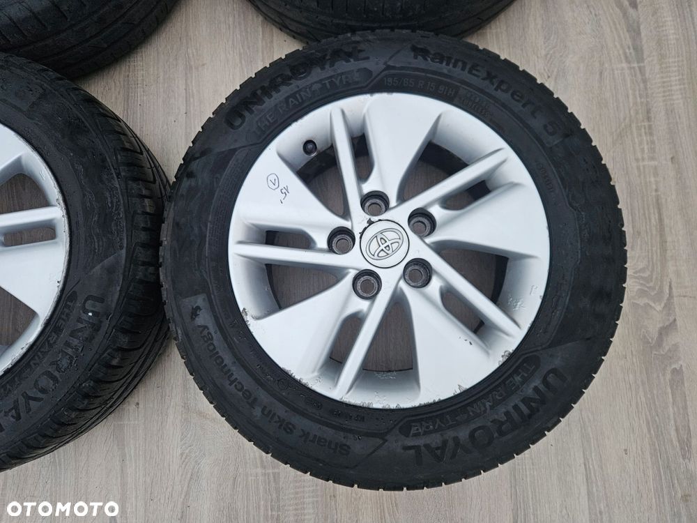 toyota auris ii 13-17 corolla e18 koła felgi aluminiowe 15'' - 16