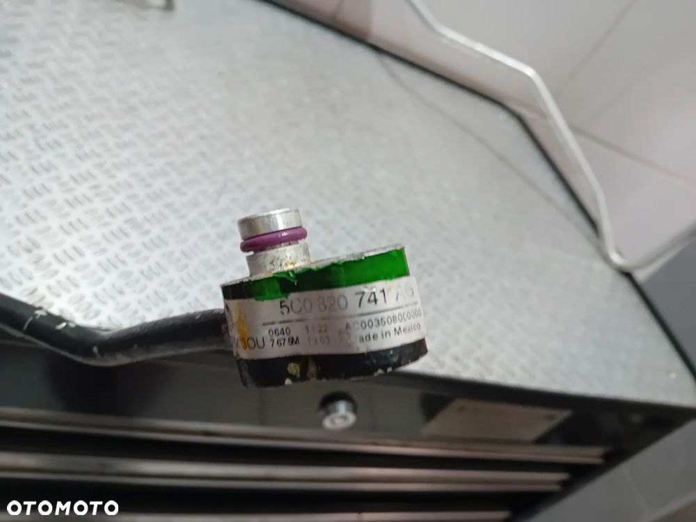 wąż przewód rura klimatyzacji VW Beetle 5C 2012 1.6 TDI 5G0820741AG - 2