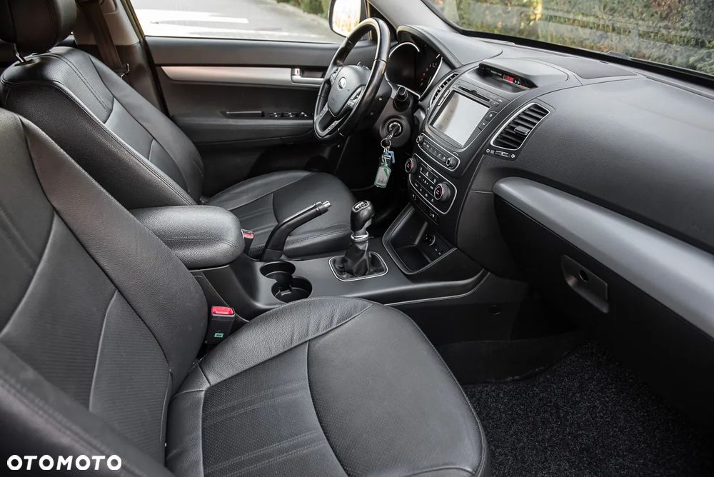 Kia Sorento 2.0 CRDI XL 7os - 30