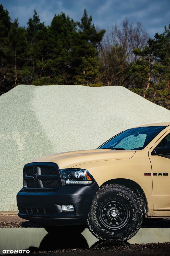 Dodge RAM - 2