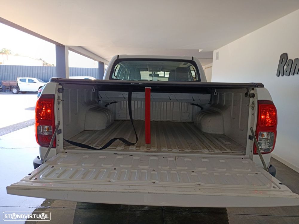 Toyota Hilux 2.4 D-4D 4WD CD CH - 7