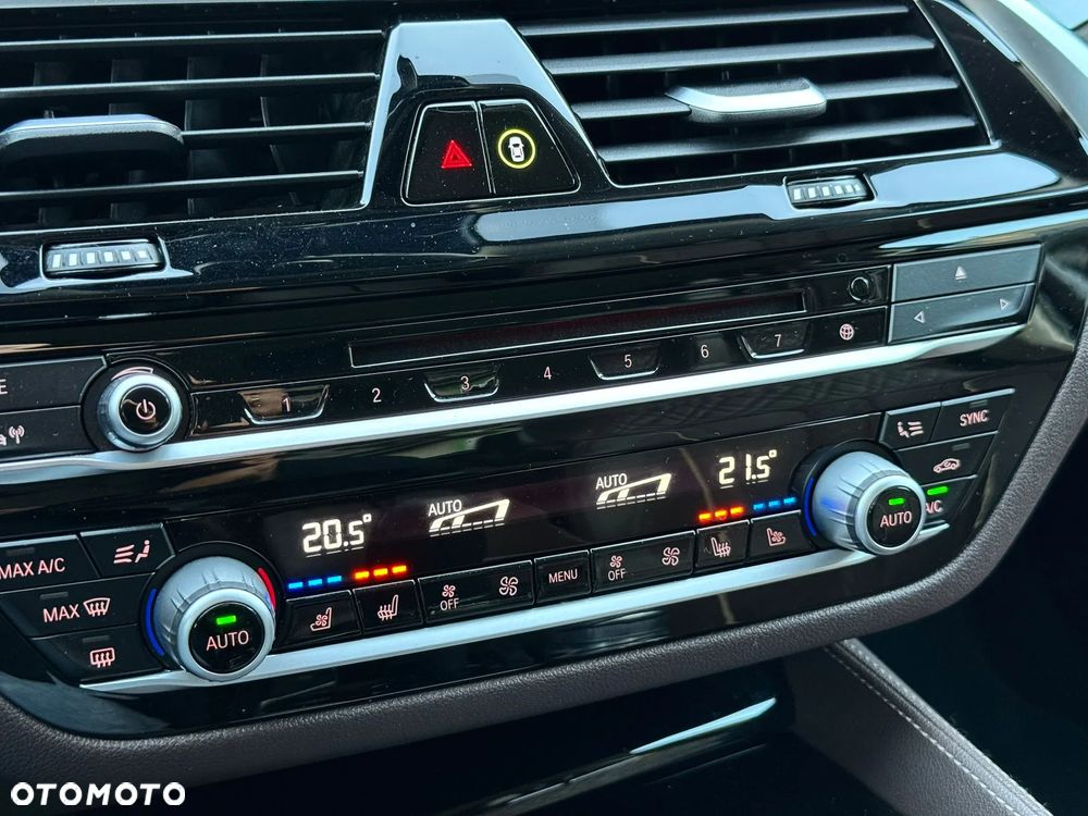 BMW Seria 5 530i xDrive Luxury Line sport - 20