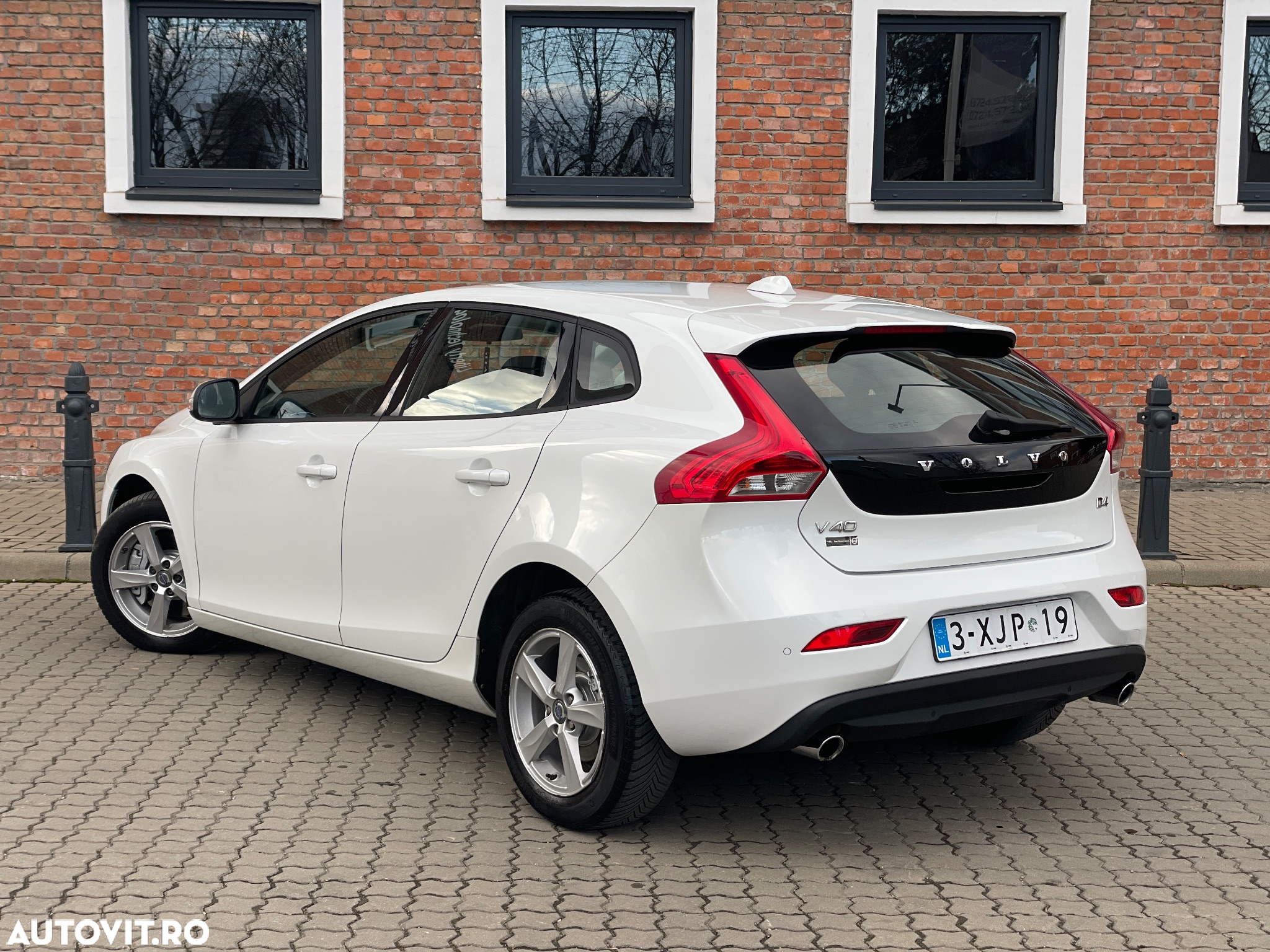 Volvo V40 D4 Ocean Race - 5