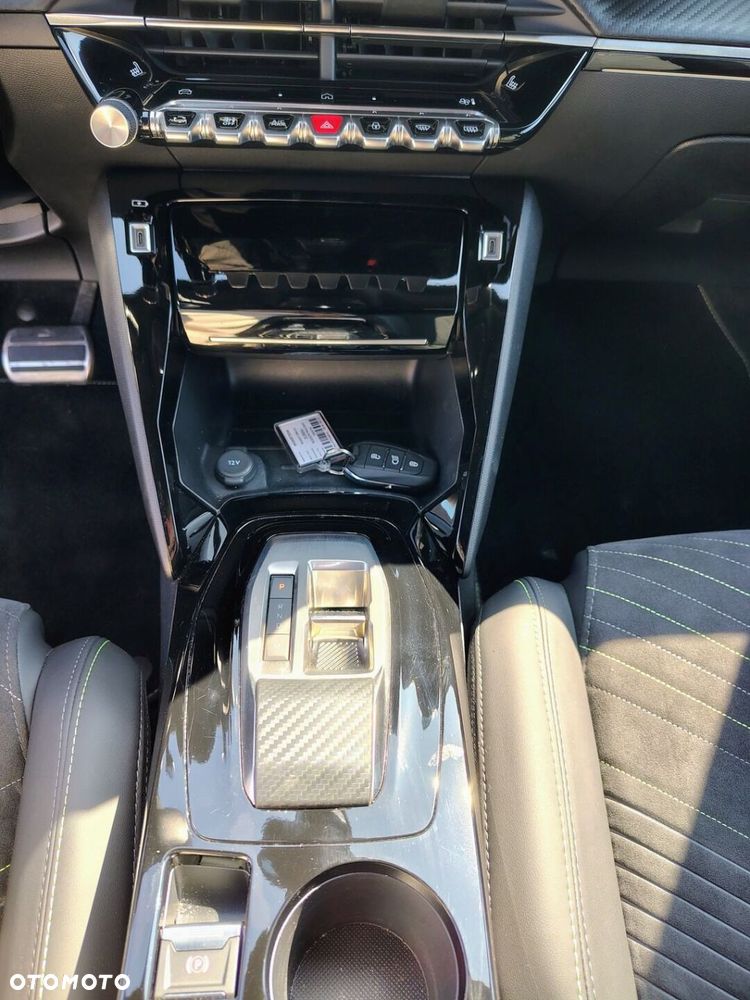 Peugeot 2008 - 22
