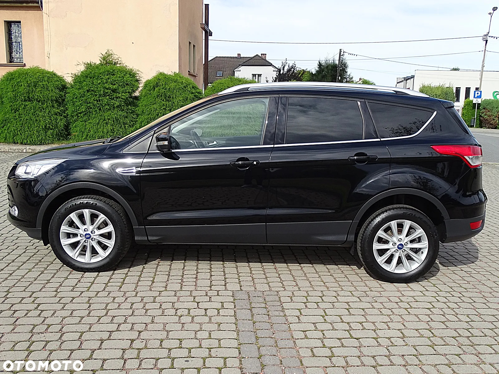 Ford Kuga 1.5 EcoBoost 2x4 Titanium - 10