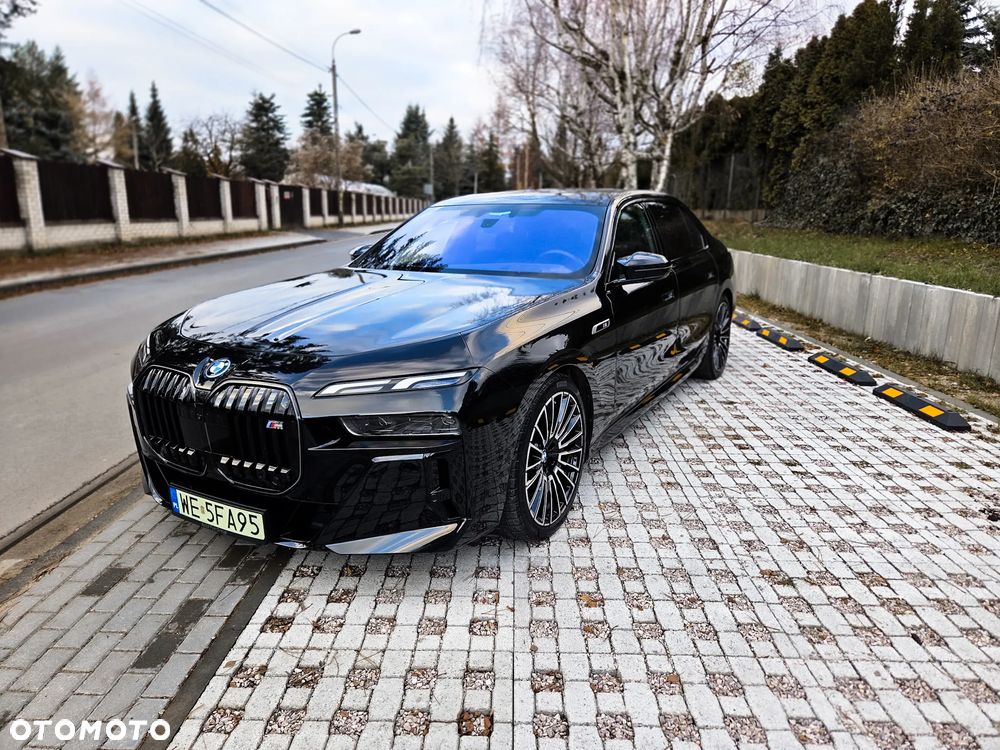 BMW i7 - 22