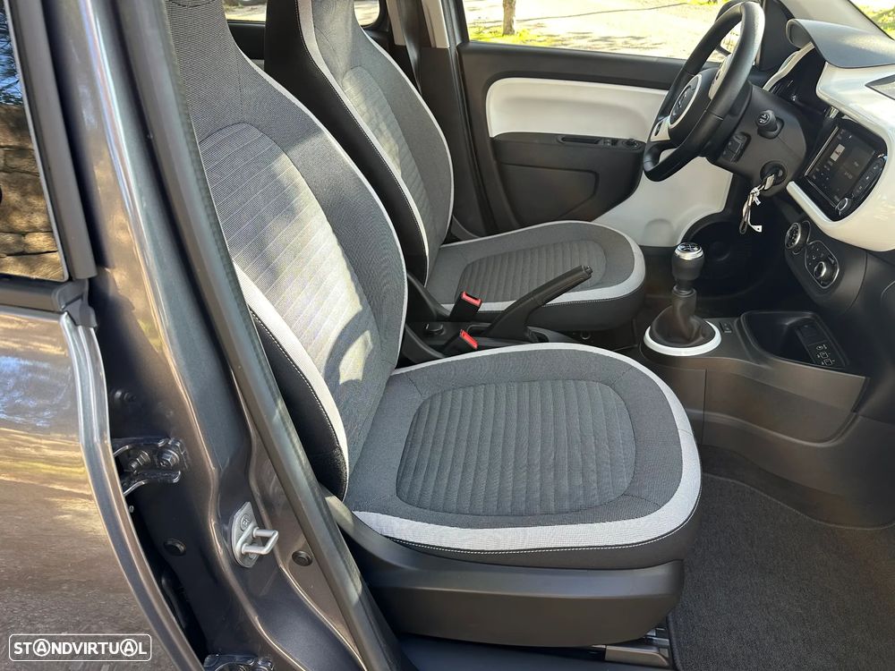 Renault Twingo 1.0 SCe Intens - 22