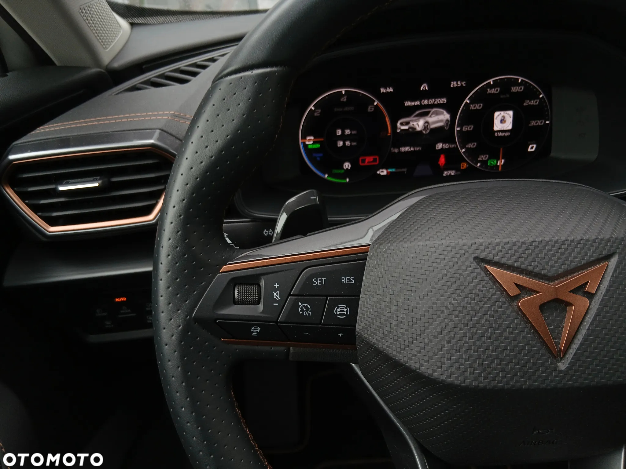 Cupra Formentor 1.4 e-Hybrid DSG - 27