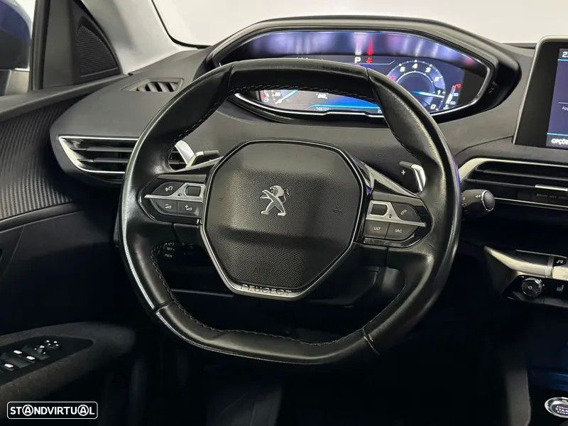 Peugeot 3008 1.2 PureTech Allure EAT8 - 26