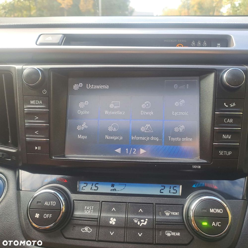 Toyota RAV4 Hybrid Premium 4x4 - 24