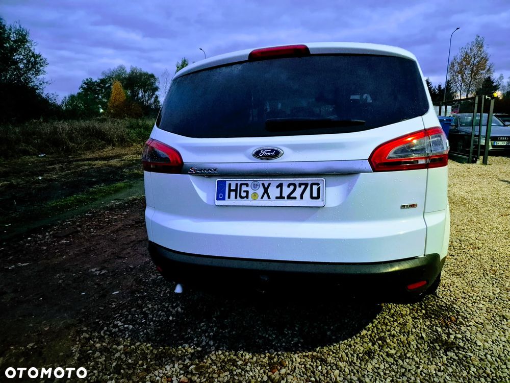 Ford S-Max - 22