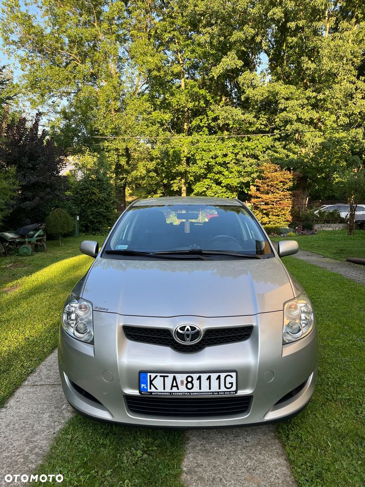 Toyota Auris 1.6 VVT-i Executive - 2