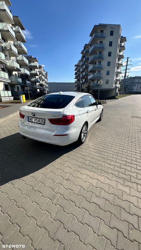 BMW 3GT 320i xDrive Advantage - 7