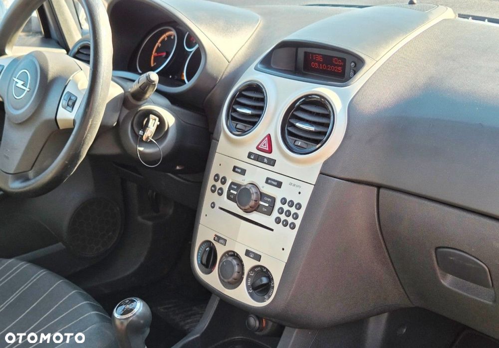 Opel Corsa - 11