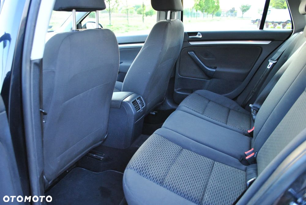 Volkswagen Golf 1.6 Comfortline - 12
