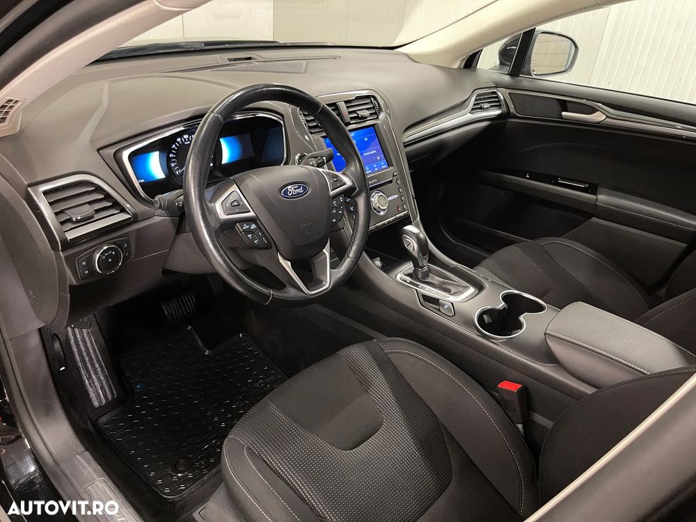 Ford Mondeo 2.0 HEV Titanium - 6