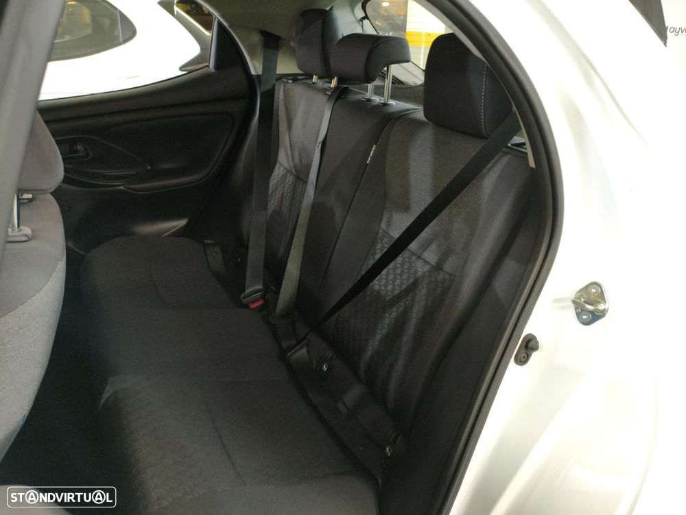 Toyota Yaris 1.5 HDF Comfort - 9