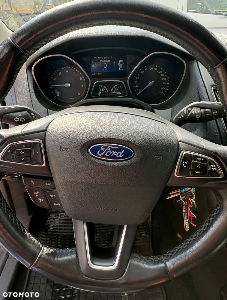 Ford Focus 1.6 SYNC Edition - 4